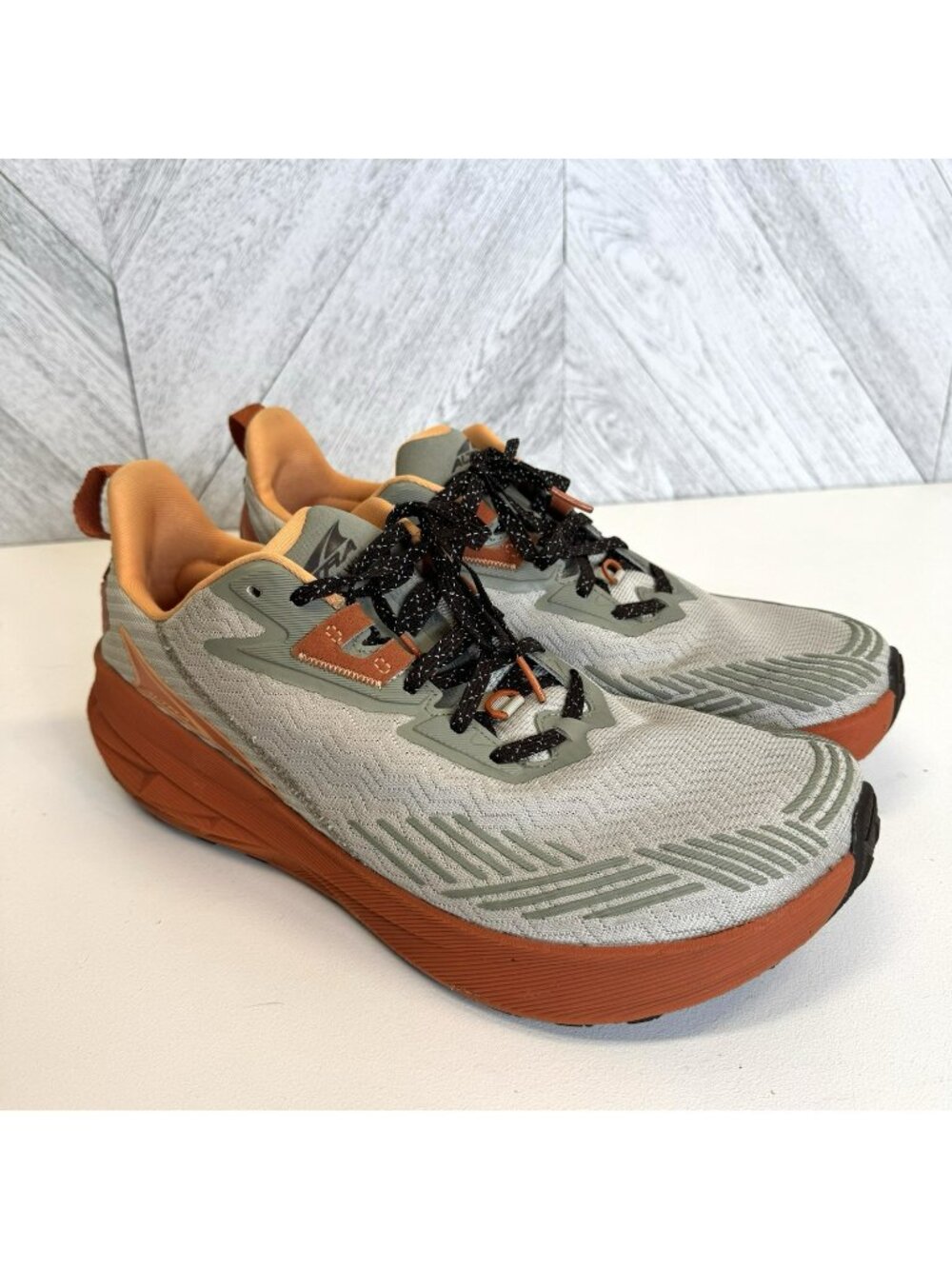 Altra Experience Wild Trail Running Shoes Mens US 13 Gray Orange ALOA82CF280
